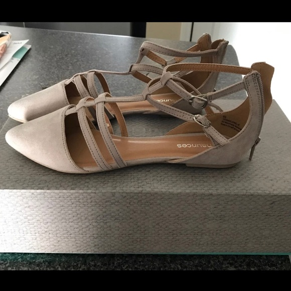 Flats - Picture 1 of 2